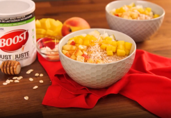 BOOST Just Protein Chai-Spice Power Bowl Recette. Donnez à votre gruau une sensation exotique avec les saveurs chaudes du chai.